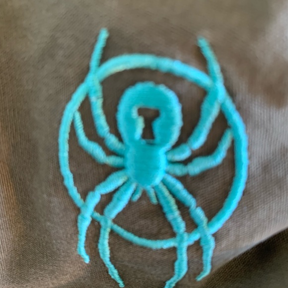 Spider brand . Size M Woman Green sport jacket .Unique style for you . - Picture 6 of 7